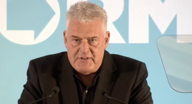 A photo of Lee Anderson at a Reform UK conference in Leicester