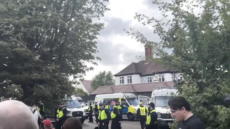 Footage of the Epping protests