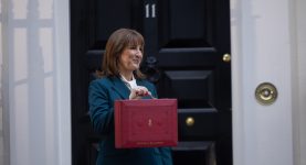 Rachel Reeves holding the budget briefcase
