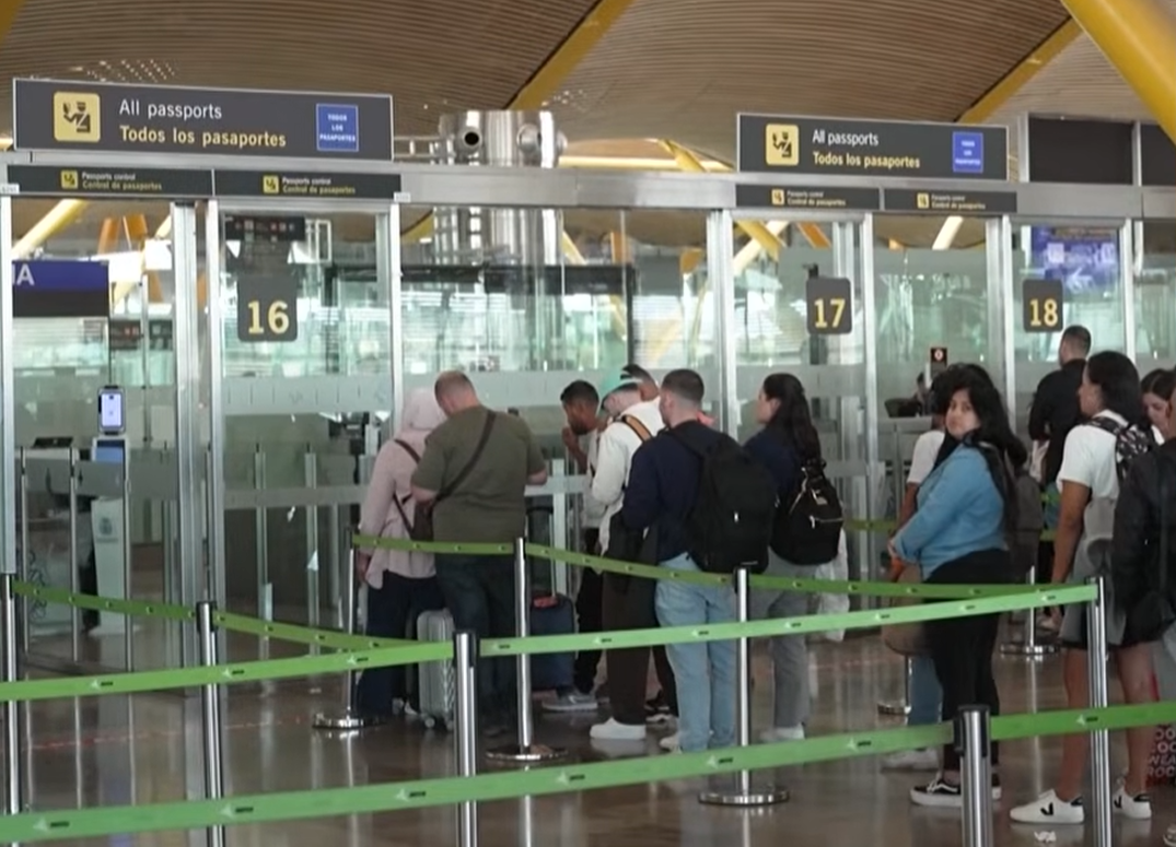 Spain Grants Residency and Work Permits to Over Half a Million Undocumented Immigrants