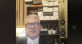 Lee Anderson recorded Cameo videos in Parliament